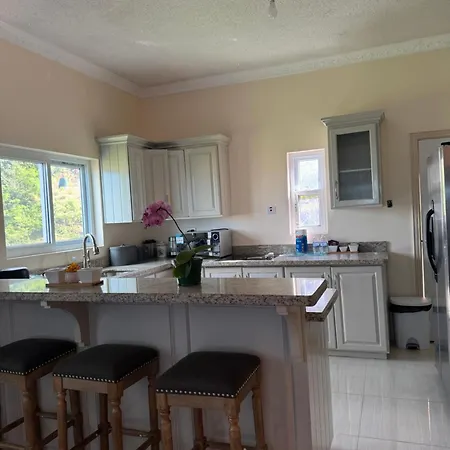 Vista Studio Rosehall Retreat & Spa